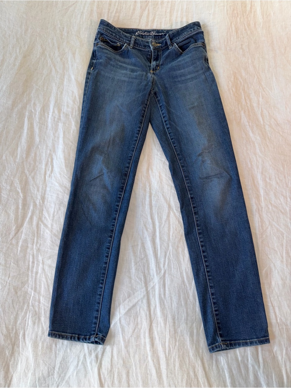 Eddie Bauer Women's Medium Blue Straight-Leg Jeans
